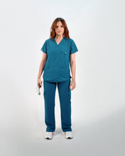 Cargar imagen en el visor de la galería, Scrub Barbie Stretch