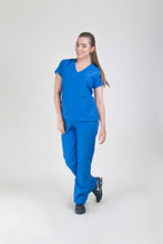 Cargar imagen en el visor de la galería, Uniforme Médico de Mujer - Basic - World Medic's