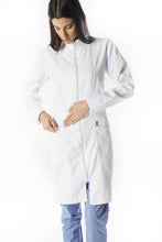 Cargar imagen en el visor de la galería, lab coat elite mujer bolsillos externos