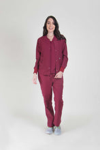 Cargar imagen en el visor de la galería, bata media tipo chaqueta color vinotinto