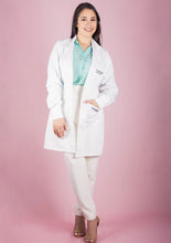 Cargar imagen en el visor de la galería, Bata Médica de Mujer