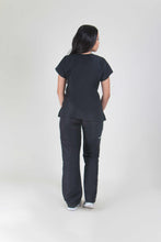 Cargar imagen en el visor de la galería, Uniforme Médico de Mujer - Basic - World Medic's