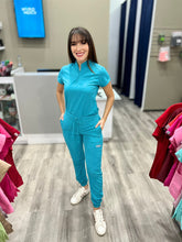 Cargar imagen en el visor de la galería, OFERTA: Scrub Mao Stretch de Mujer