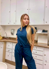 Cargar imagen en el visor de la galería, SCRUB STRETCH AZUL MARINO