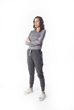 Cargar imagen en el visor de la galería, SUDADERA UNDERSCRUB ELITE DE MUJER GRIS