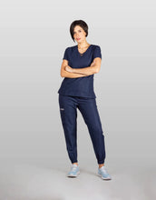 Cargar imagen en el visor de la galería, OFERTA: Uniforme Cuello X
